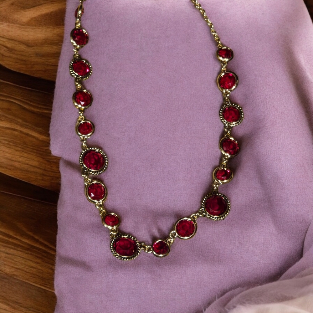 Chicos NWOT Red Silver Lucite Necklace